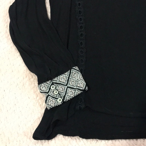 Charming Charlie Blouse - Picture 3 of 6